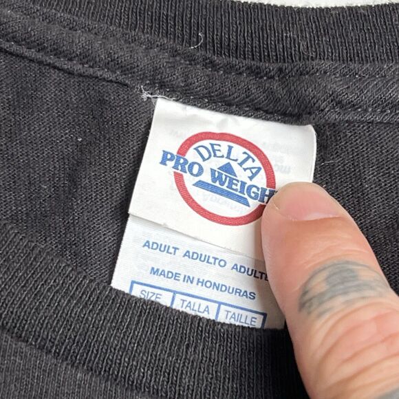 AMC The Walking Dead Fight The Dead Fear The Living Adult Large Black T-Shirt. - Picture 4 of 8